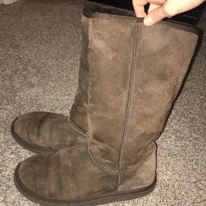 Tall brown UGG boots size 9